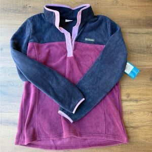 Columbia Two-Tone Navy and Magenta Fleece Pullover